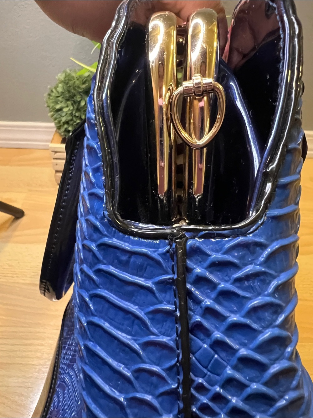 Blue Faux Croc Satchel - Picture 15 of 16